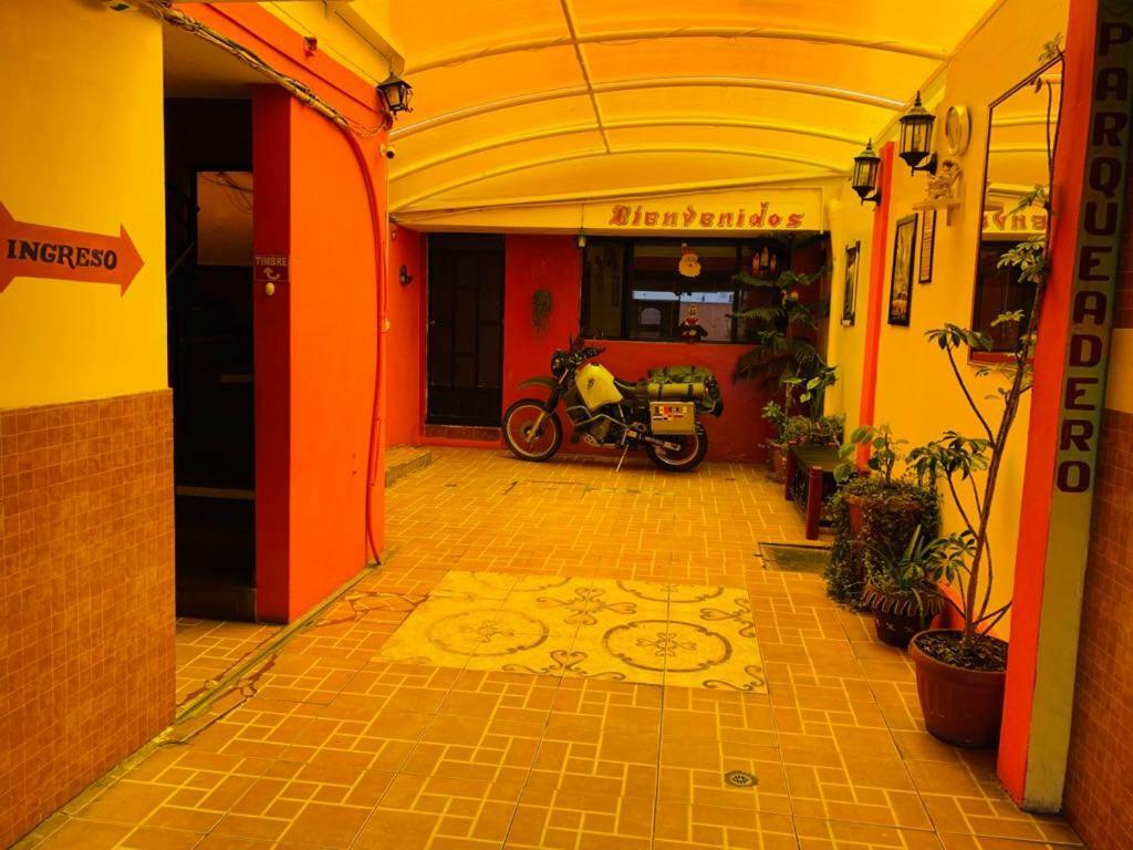 Hostal Rosita Latacunga Exterior foto